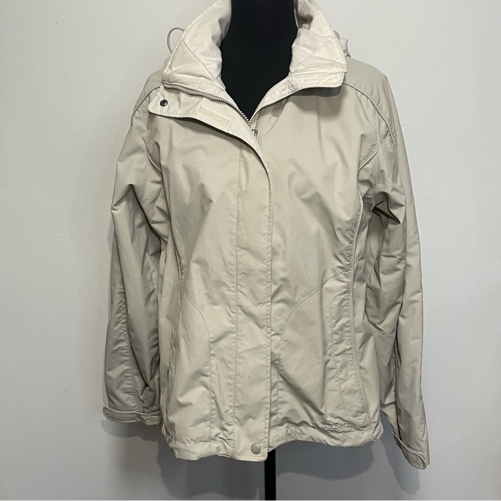 LL Bean Women’s Jacket Raincoat Windbreaker with Hood Size M